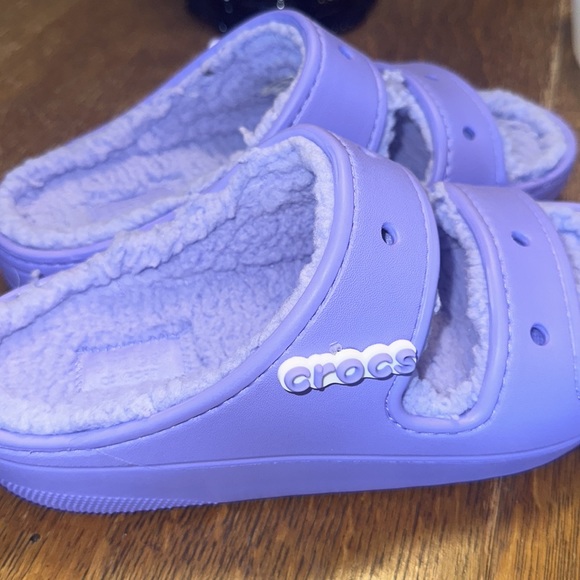 Crocs Unisex-Adult Classic Cozzzy Platform Sandals | Fuzzy Slippers Slide M6 W8 - Picture 3 of 5